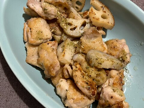 鶏もも肉と蓮根のハーブ炒め